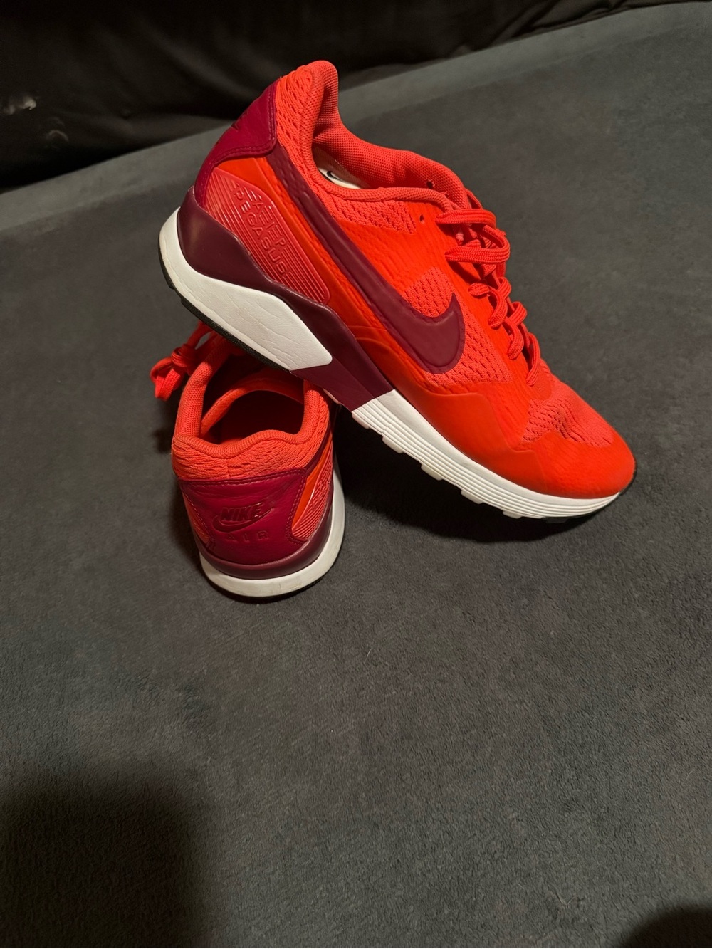 Nike Women’s Bright Red Athletic Sneakers with Maroon Details Nike Air Pegasus